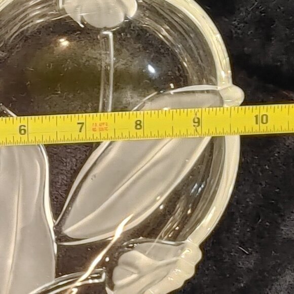 Mikasa Glass Tivoli Heart Shaped Bowl, Tulip Design - Picture 7 of 7